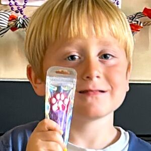 Handmade by my 4 year old grandson bead dog paw 🐾 on an ink pin. 2 for $10